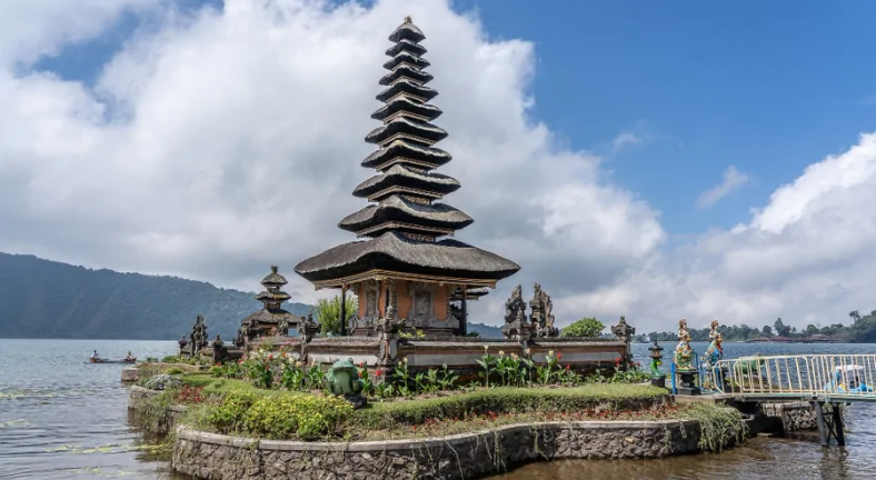 Omra & Malaisie & Indonesie