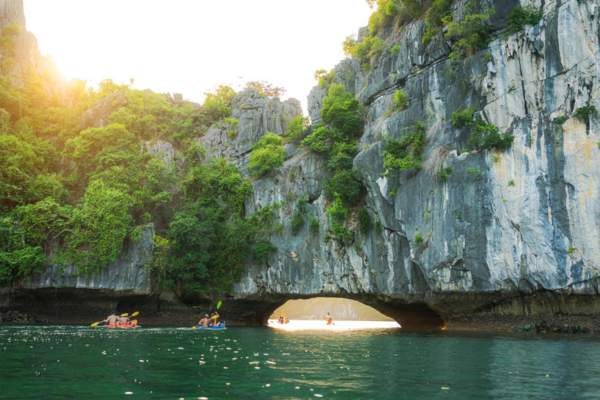 <span> Jour 13</span> :HALONG BAY + RETOUR